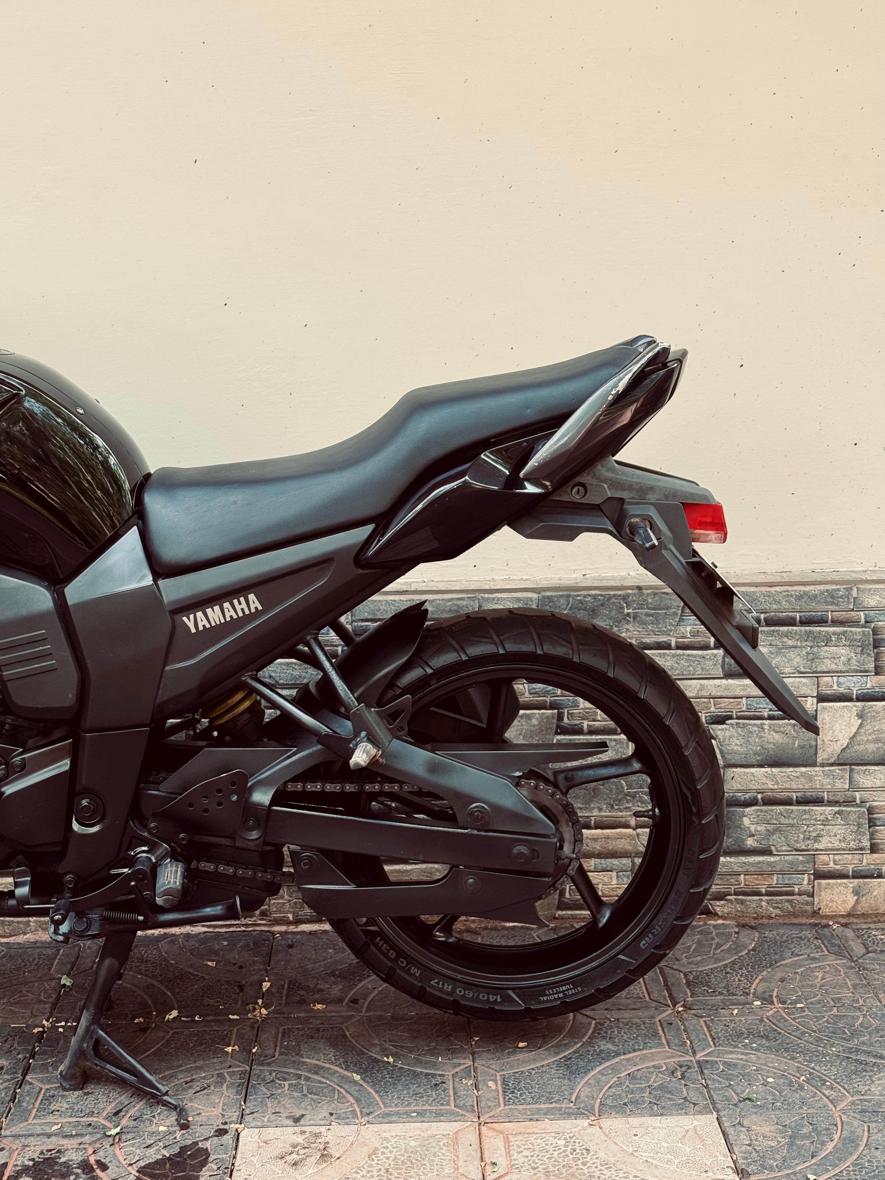 Bajaj Dominar 400